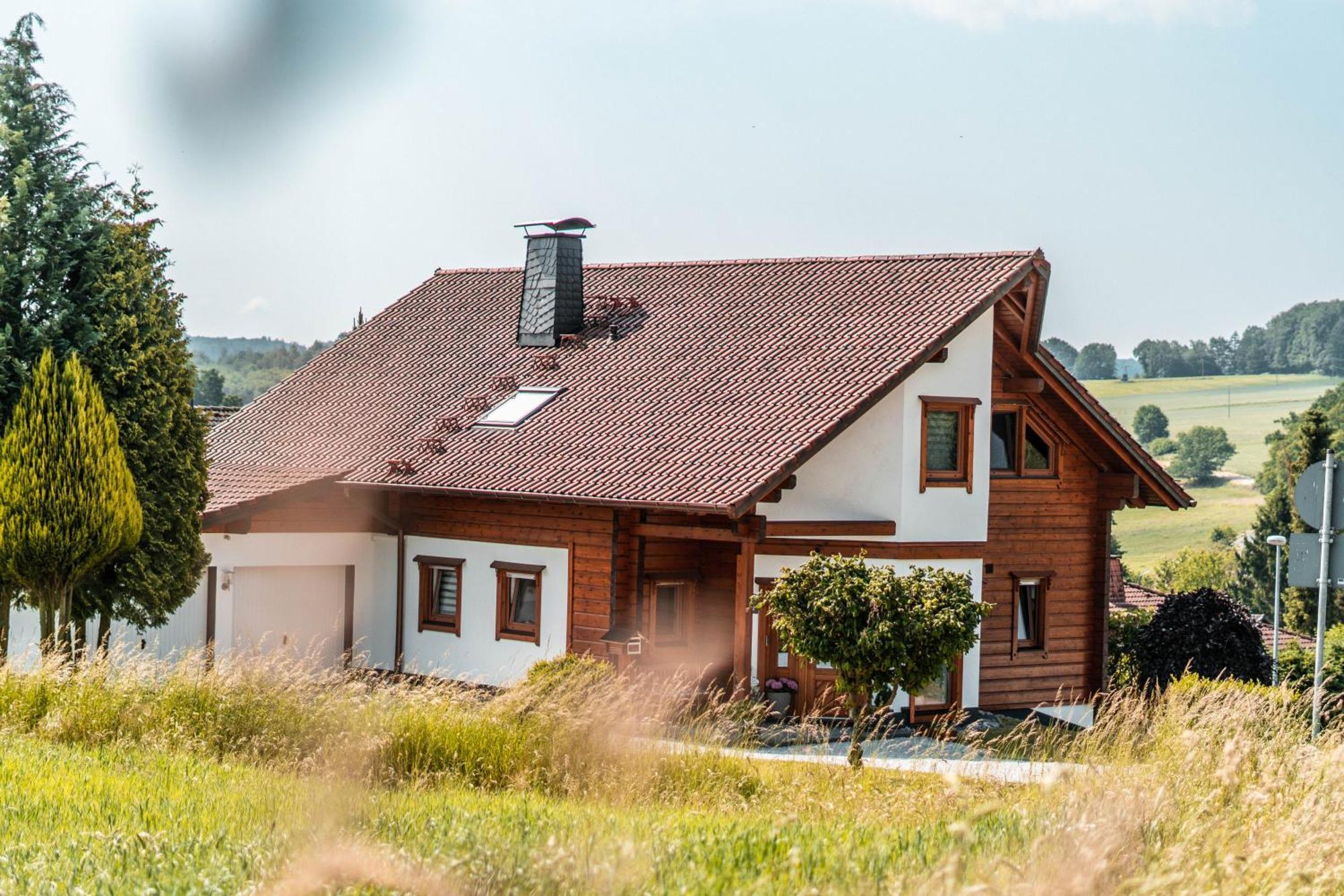 Steewer Landhaus Gemuetliche Ferienwohnung Bis 6 Pers In Ruhiger Ortsrandlage Stebach Exterior foto
